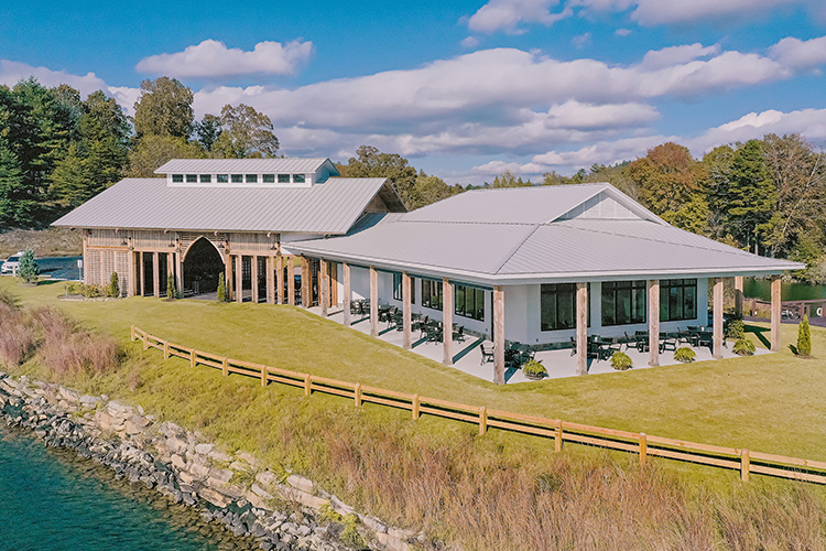 LakehouseKeowee2020_01-vineyards